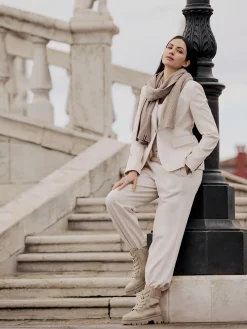 Schnürstiefel beige