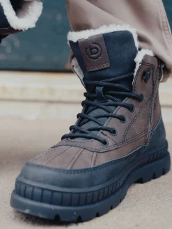 Schnürstiefel braun