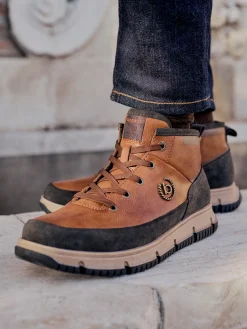 Schnürstiefel cognac