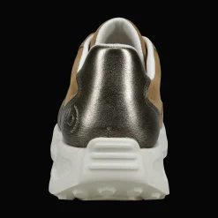 Sneaker Sand