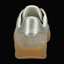 Sneaker Sand